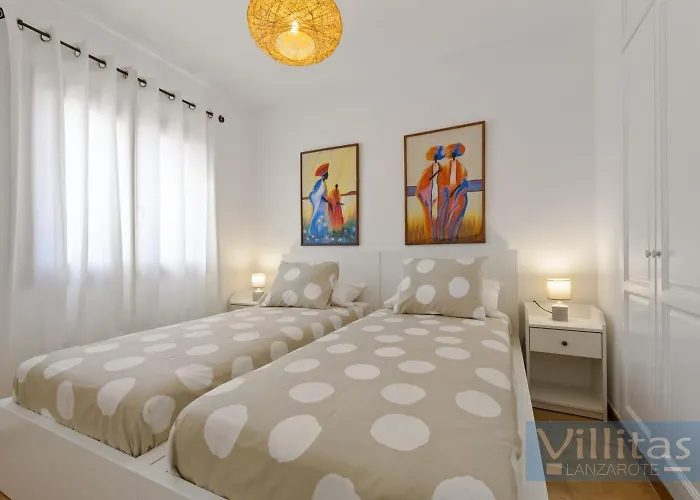 Mundaka By Villitas Willa *